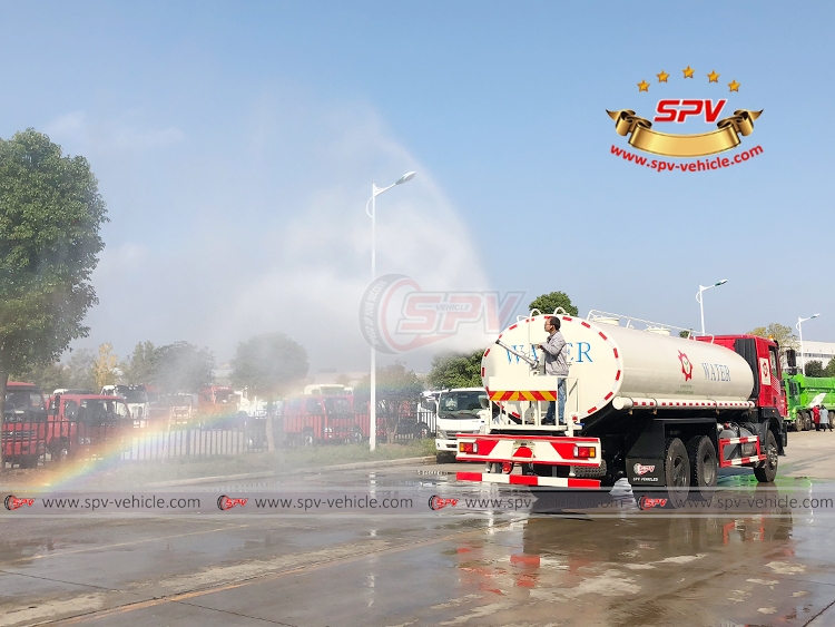 Water Spraying Truck IVECO - Water Cannon Shooting